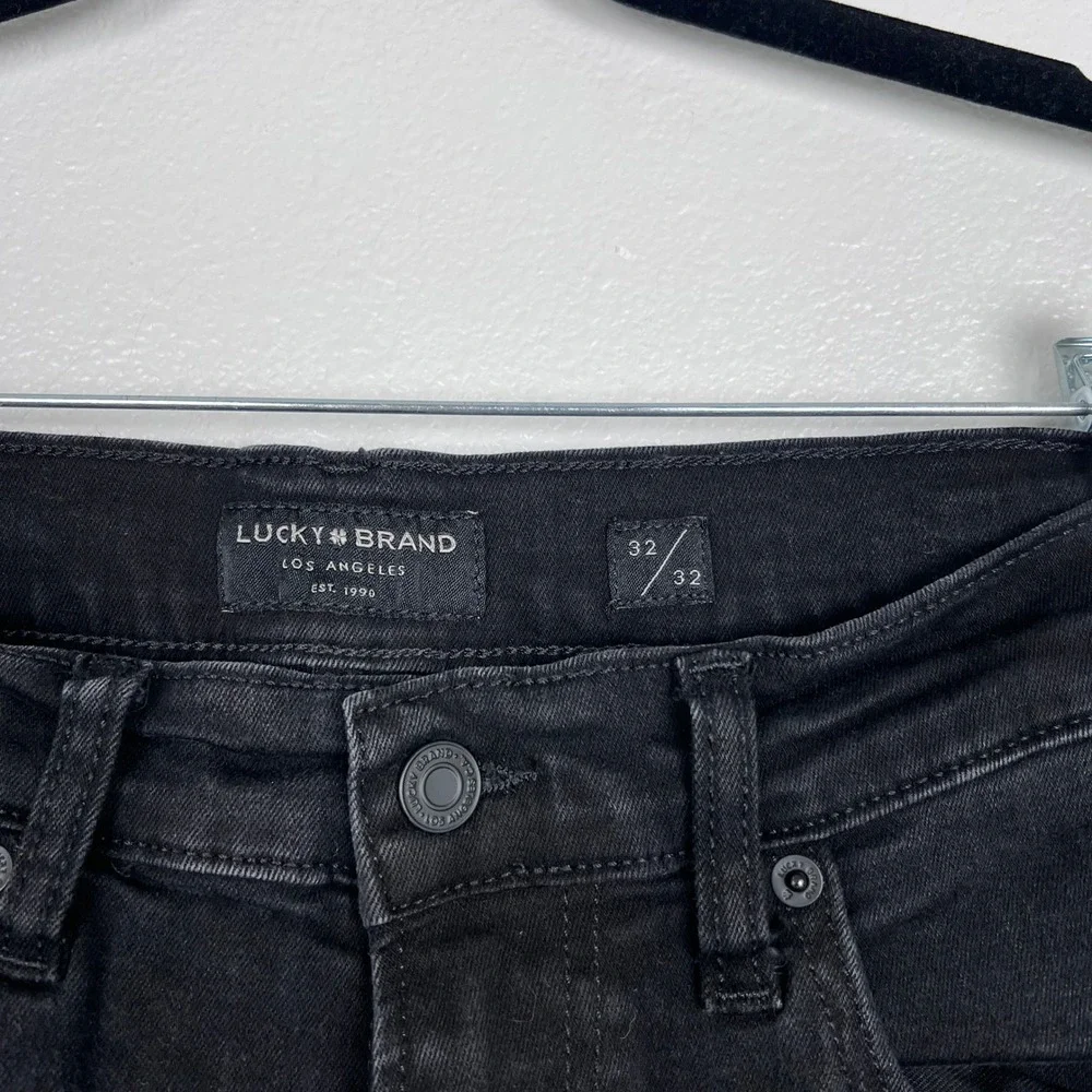 Lucy Brand Men's 410 Athletic Straight Leg Black Jeans Sz 32